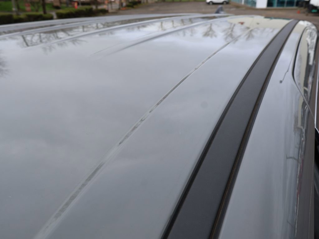 Used 2023 Chrysler Pacifica Touring-L image 35