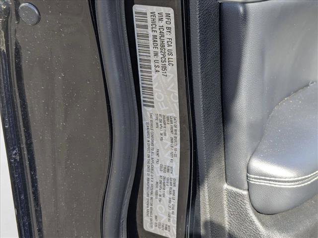 Used 2023 Jeep Grand Cherokee Limited image 24