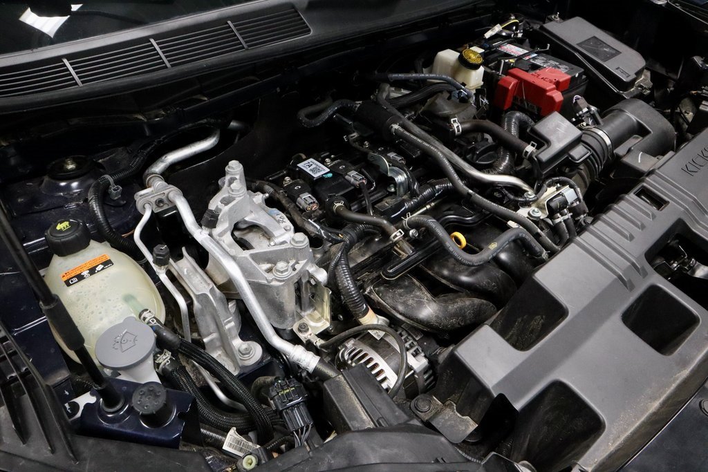 Certified 2025 Nissan Kicks S image 17