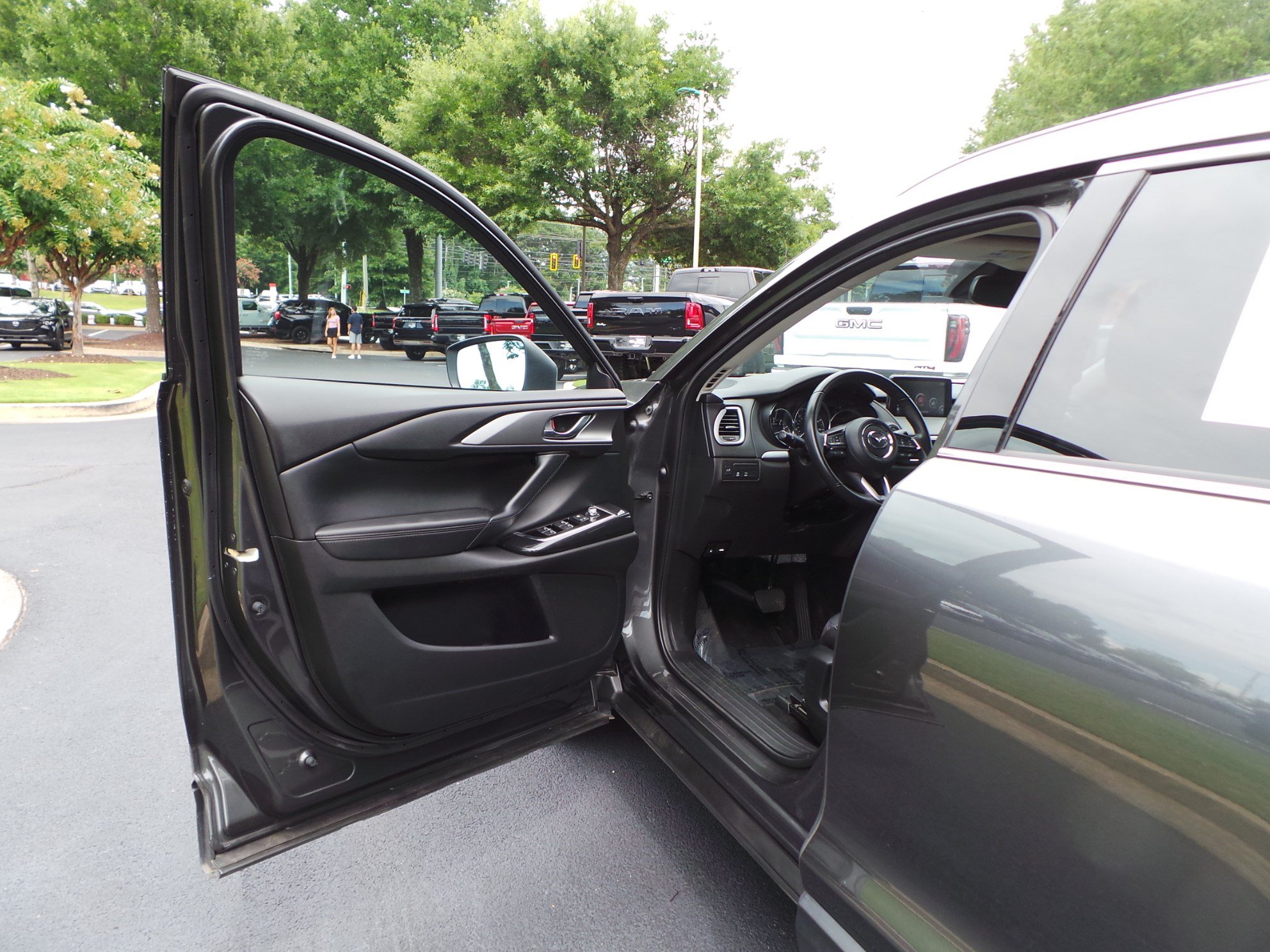 Used 2018 MAZDA CX-9 Touring FWD image 23