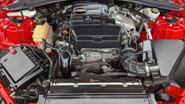 Used 2020 Chevrolet Camaro LT image 29