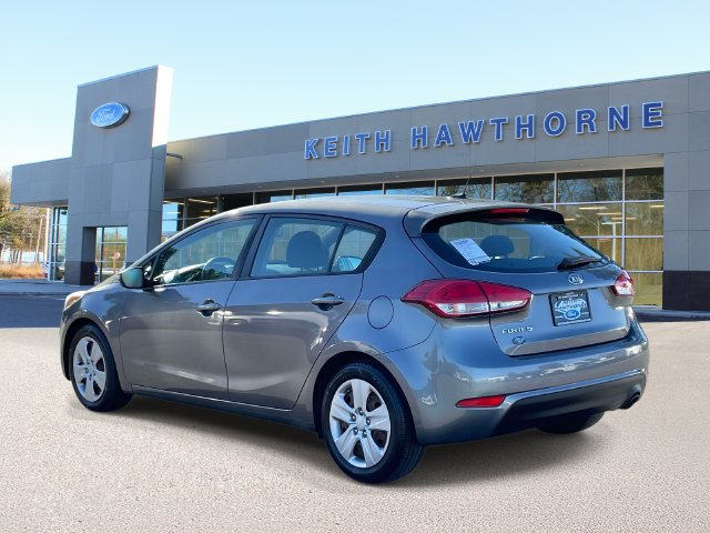 Used 2016 Kia Forte LX FWD image 4