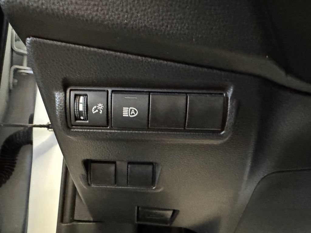 Used 2024 Toyota Corolla Cross LE FWD image 18