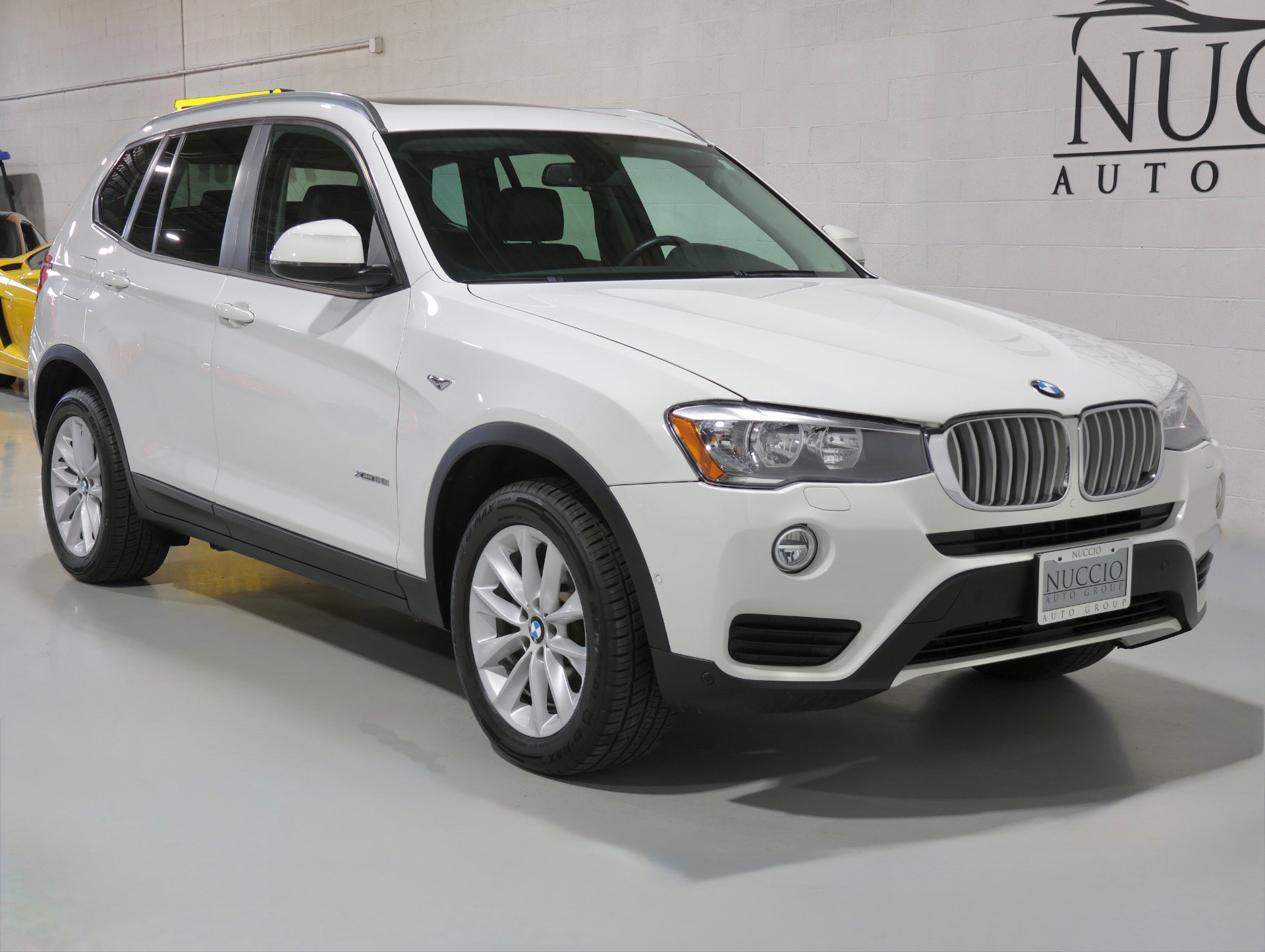 Used 2017 BMW X3 xDrive28i image 39