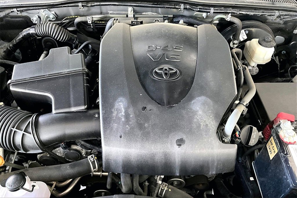 Used 2020 Toyota Tacoma TRD Sport image 32
