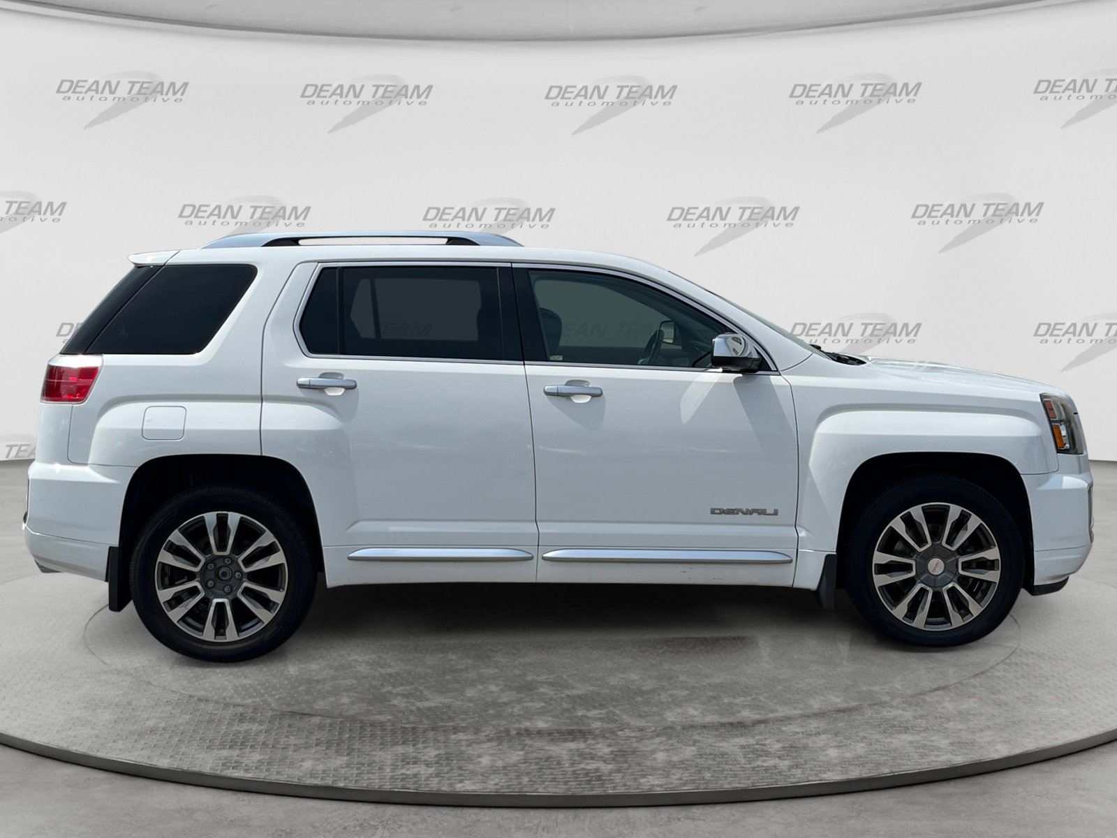 Used 2017 GMC Terrain Denali AWD/4WD image 8
