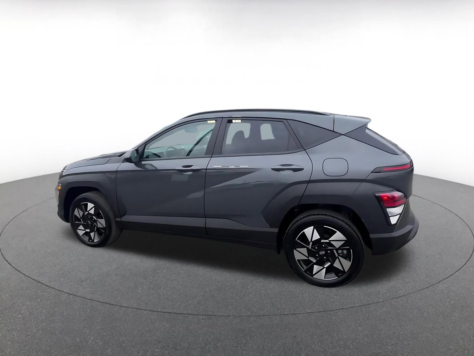 Used 2025 Hyundai Kona SEL image 10