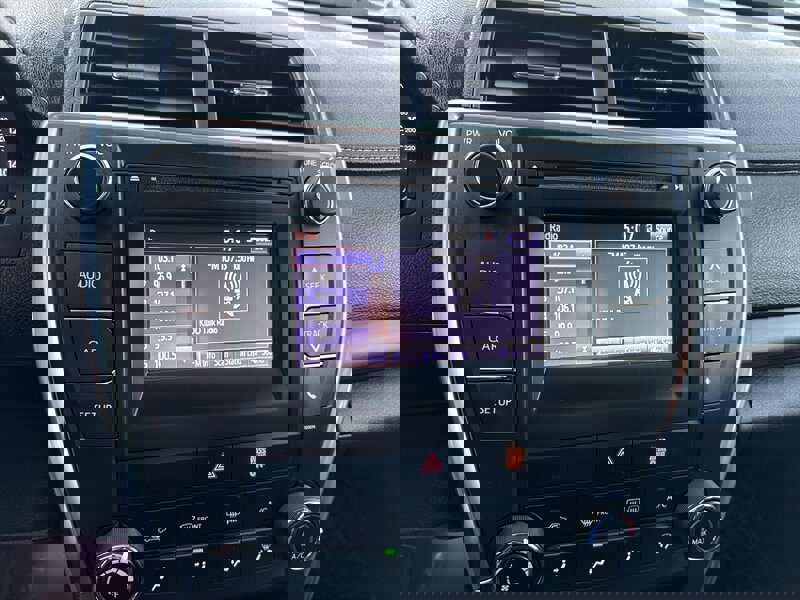 Used 2016 Toyota Camry LE image 32