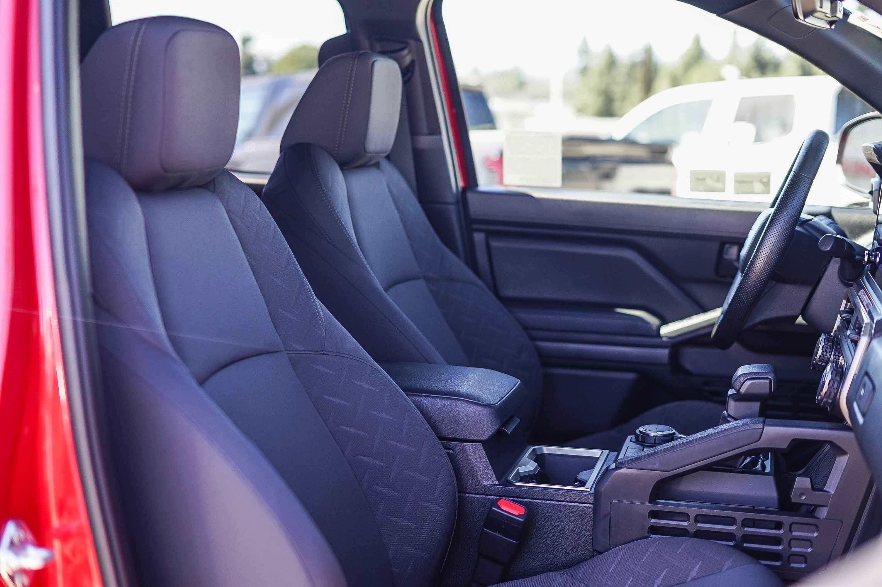 Used 2025 Toyota Tacoma SR5 image 17