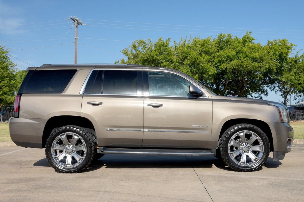 Used 2015 GMC Yukon Denali w/ Open Road Package AWD/4WD image 15