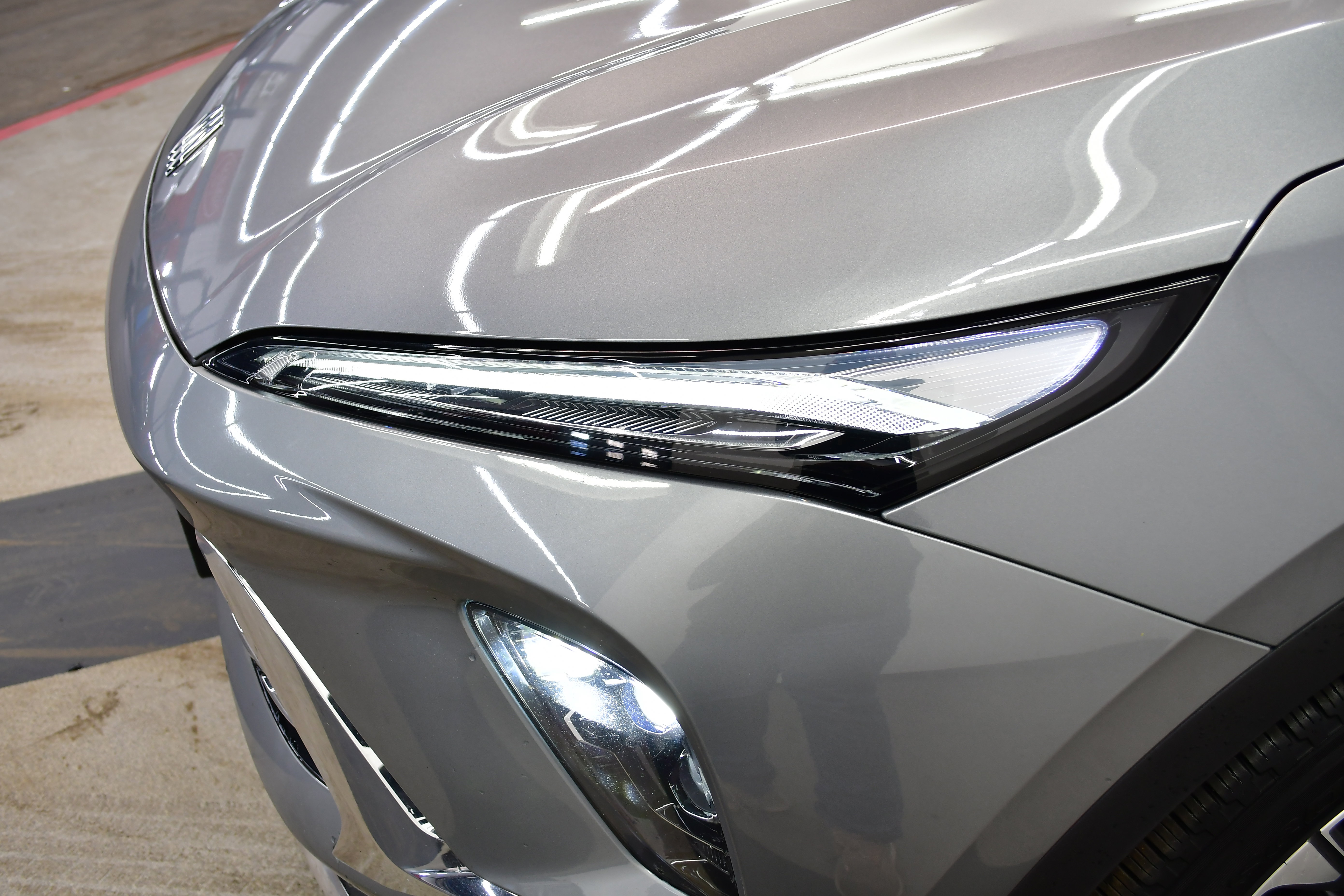 Used 2025 Buick Envision Preferred image 32