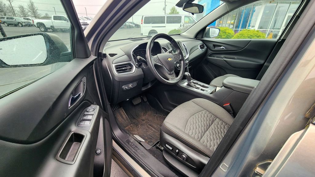 Used 2019 Chevrolet Equinox LT image 18