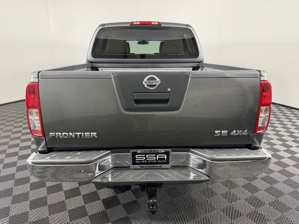 Used 2005 Nissan Frontier SE AWD/4WD image 5