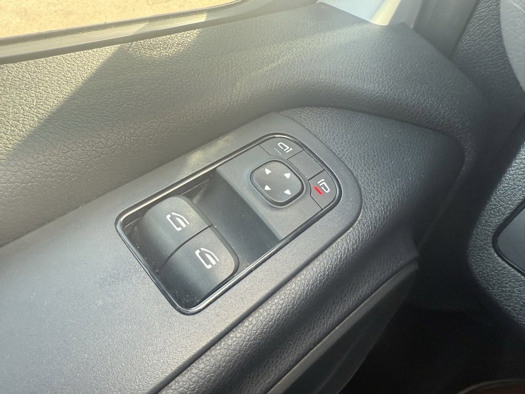 Used 2019 Freightliner Sprinter 2500 image 16