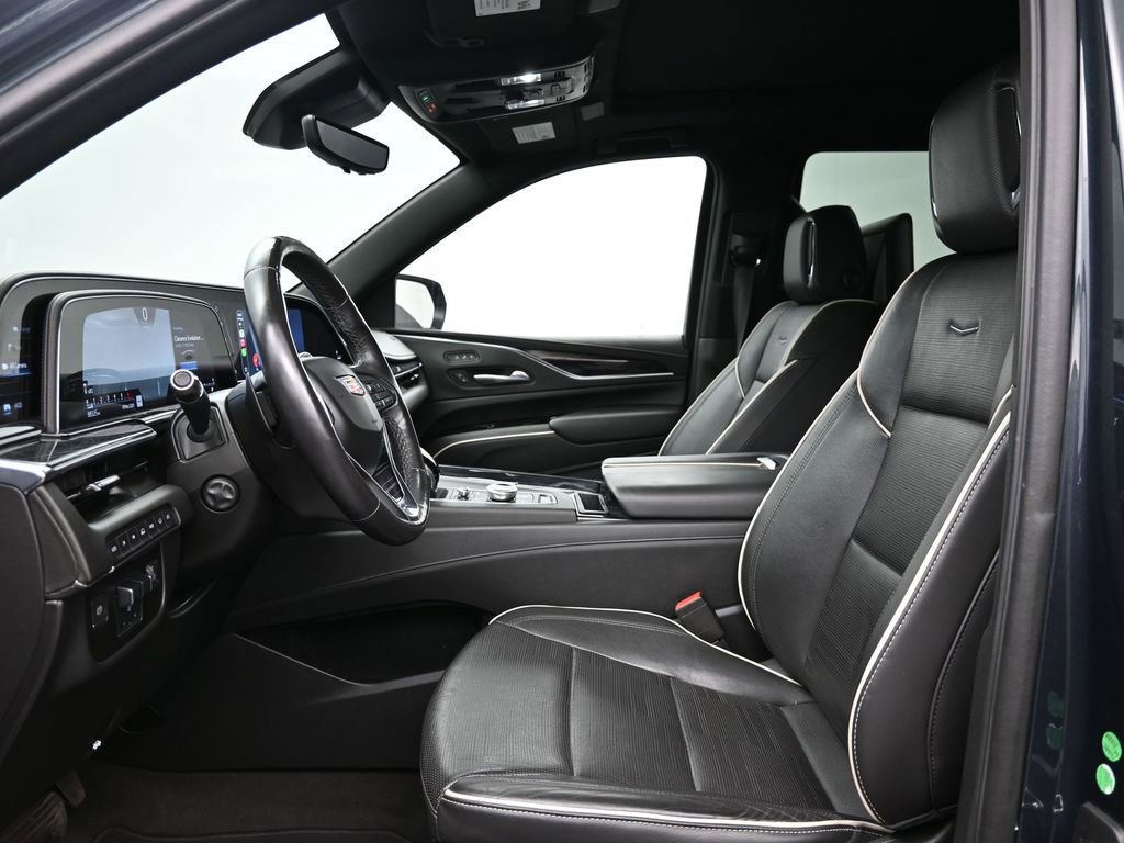 Used 2022 Cadillac Escalade Sport w/ Touring Package AWD/4WD image 12