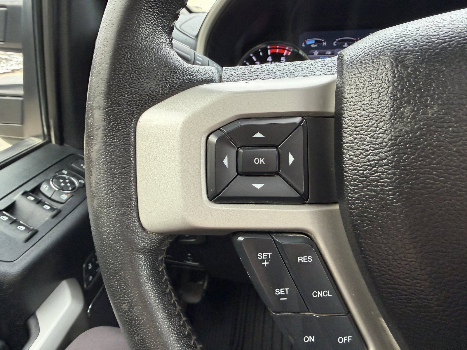 Used 2021 Ford F250 Lariat w/ Lariat Ultimate Package image 14
