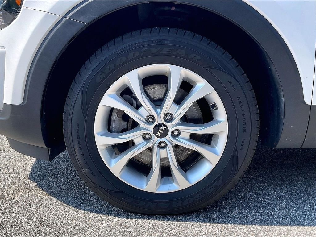 Used 2020 Kia Telluride LX AWD/4WD image 7