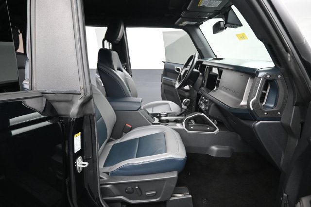 Certified 2023 Ford Bronco Outer Banks w/ Sasquatch Package AWD/4WD image 30