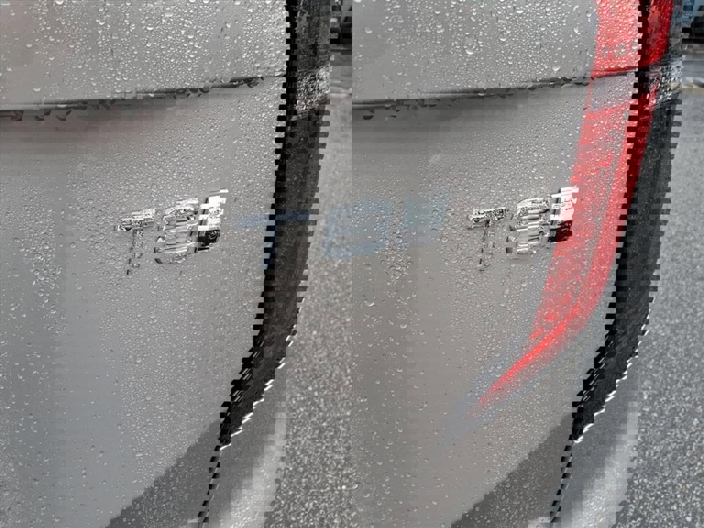 New 2026 Volvo XC90 T8 Plus w/ Protection Package Premier image 6