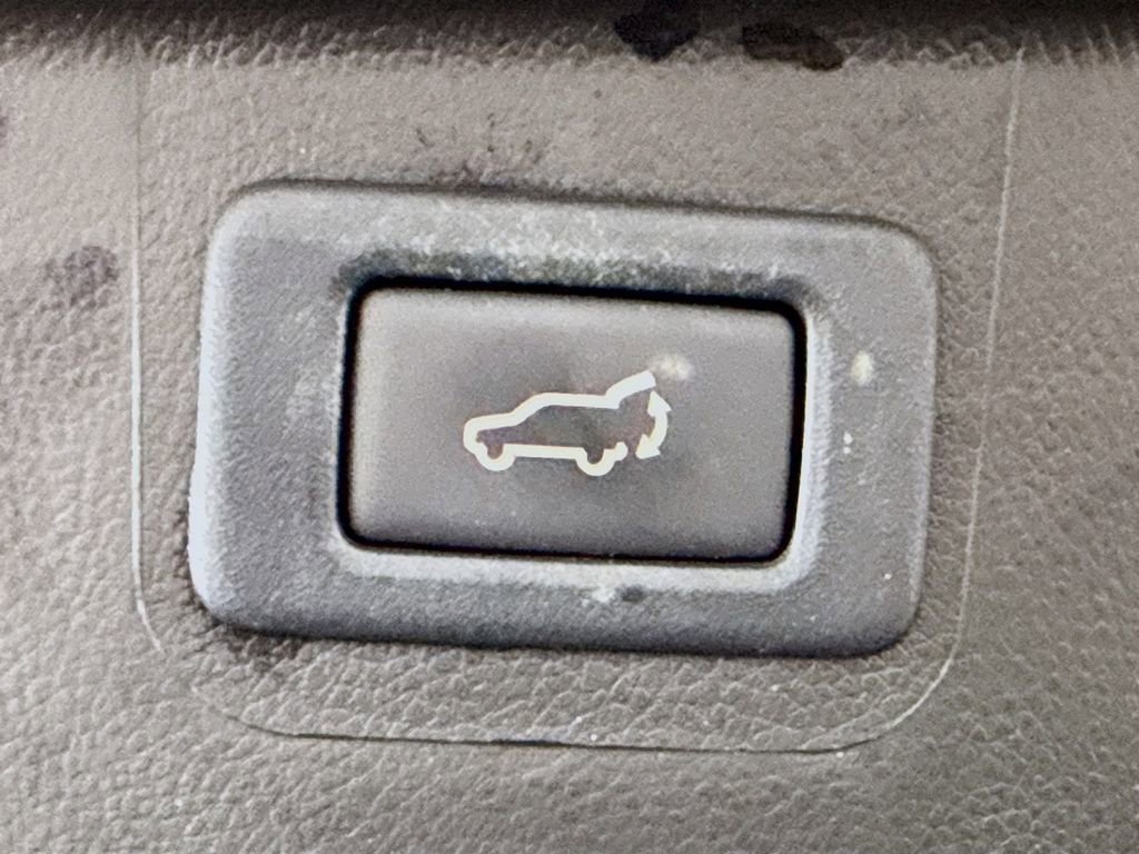 Used 2018 Subaru Outback 2.5i Limited w/ Protection Package #1 AWD/4WD image 31