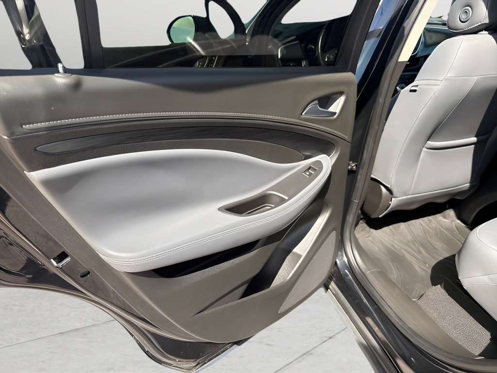 Used 2020 Buick Envision Premium AWD/4WD image 20