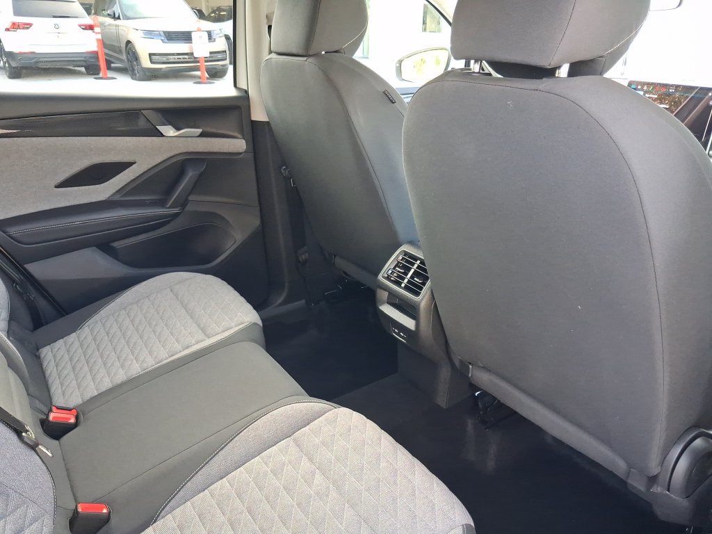Used 2026 Volkswagen Tiguan S FWD image 26