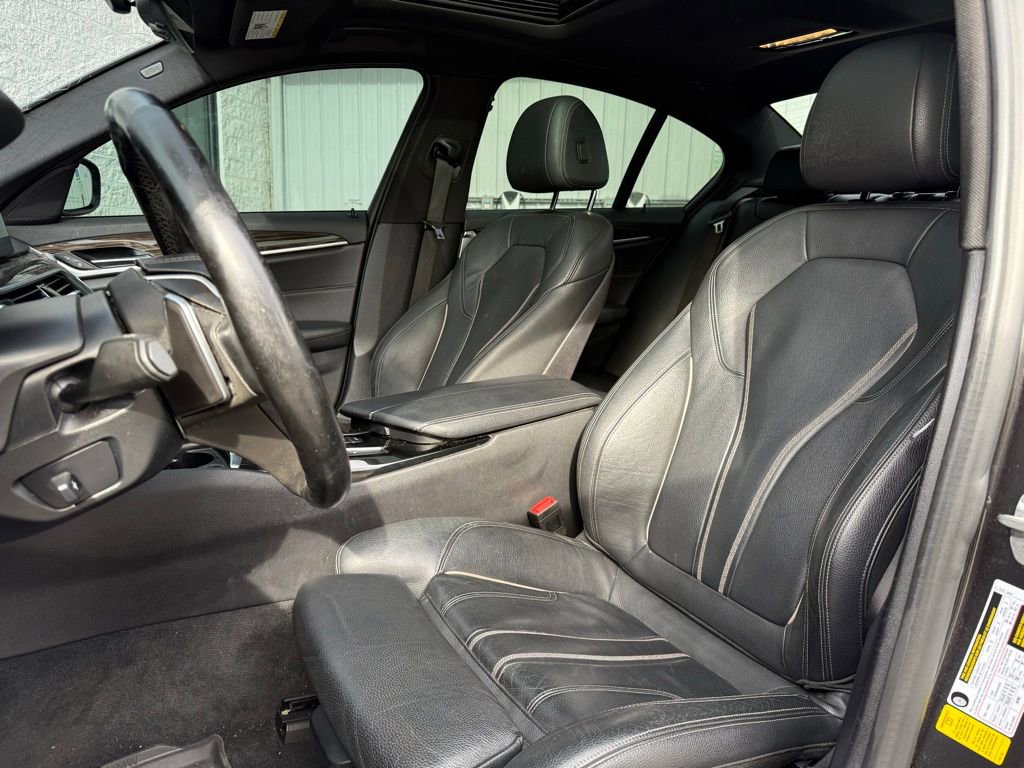 Used 2020 BMW 530i w/ Convenience Package image 9