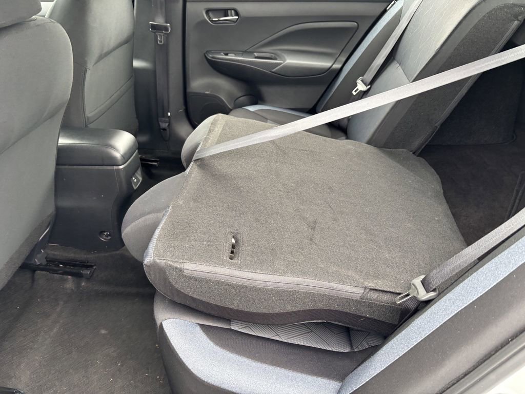 Used 2023 Nissan Versa SV FWD image 25