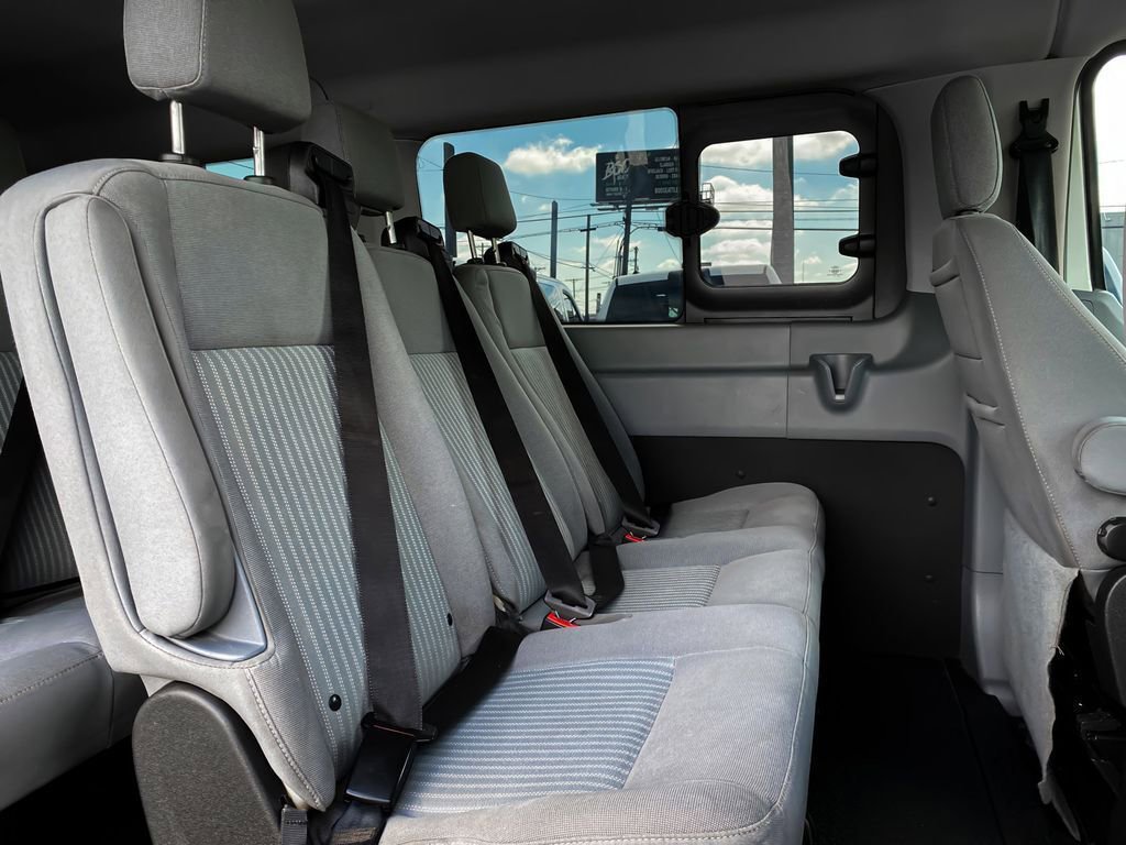 Used 2018 Ford Transit 150 XLT image 15