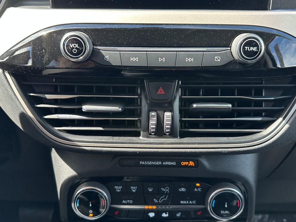 Used 2022 Ford Escape SEL image 31