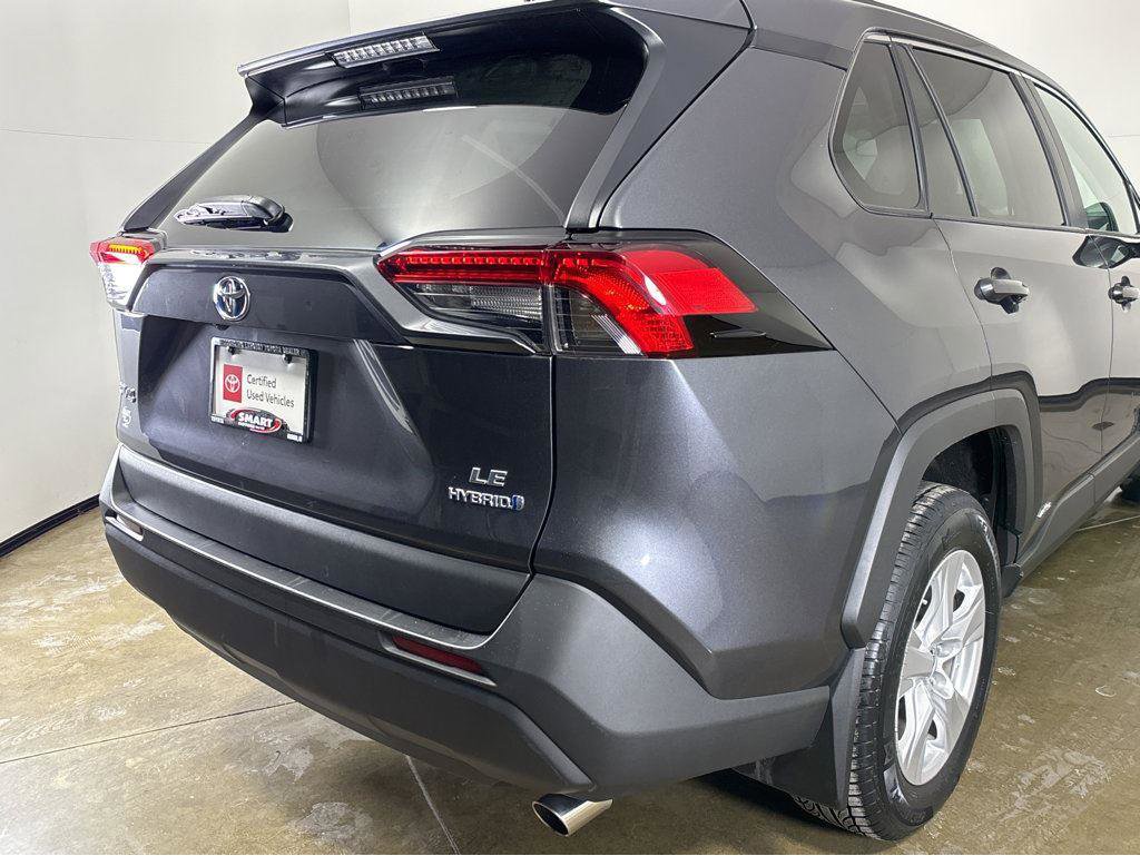Used 2021 Toyota RAV4 LE image 20
