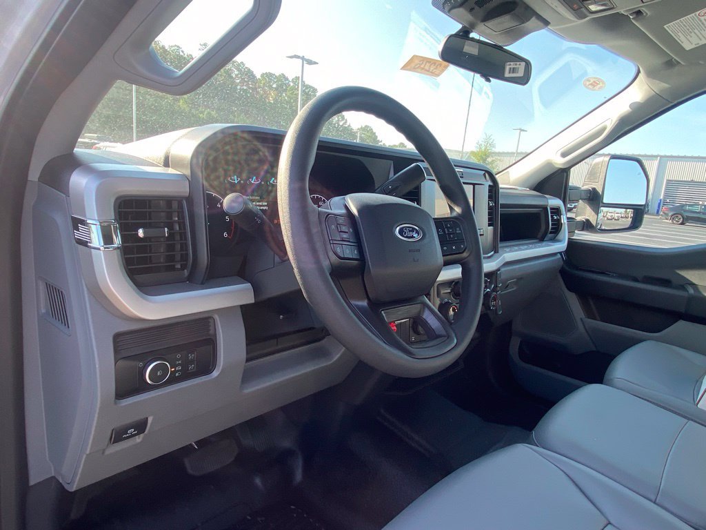 New 2026 Ford F350 XL w/ XL Chrome Package AWD/4WD image 9