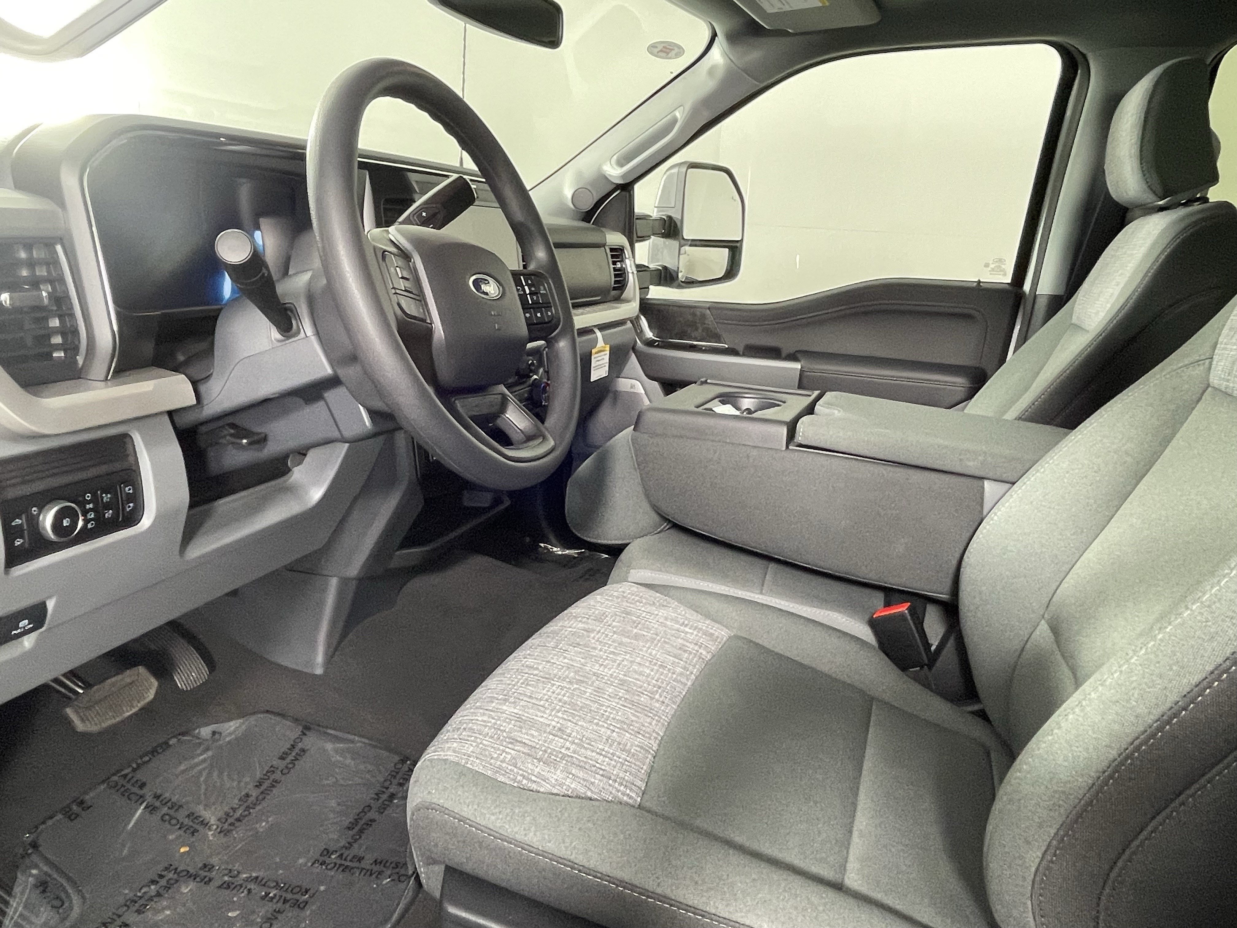 New 2026 Ford F250 XLT w/ XLT Premium Package AWD/4WD image 8