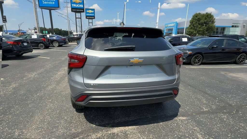 Used 2024 Chevrolet Trax LS w/ Driver Confidence Package FWD image 7