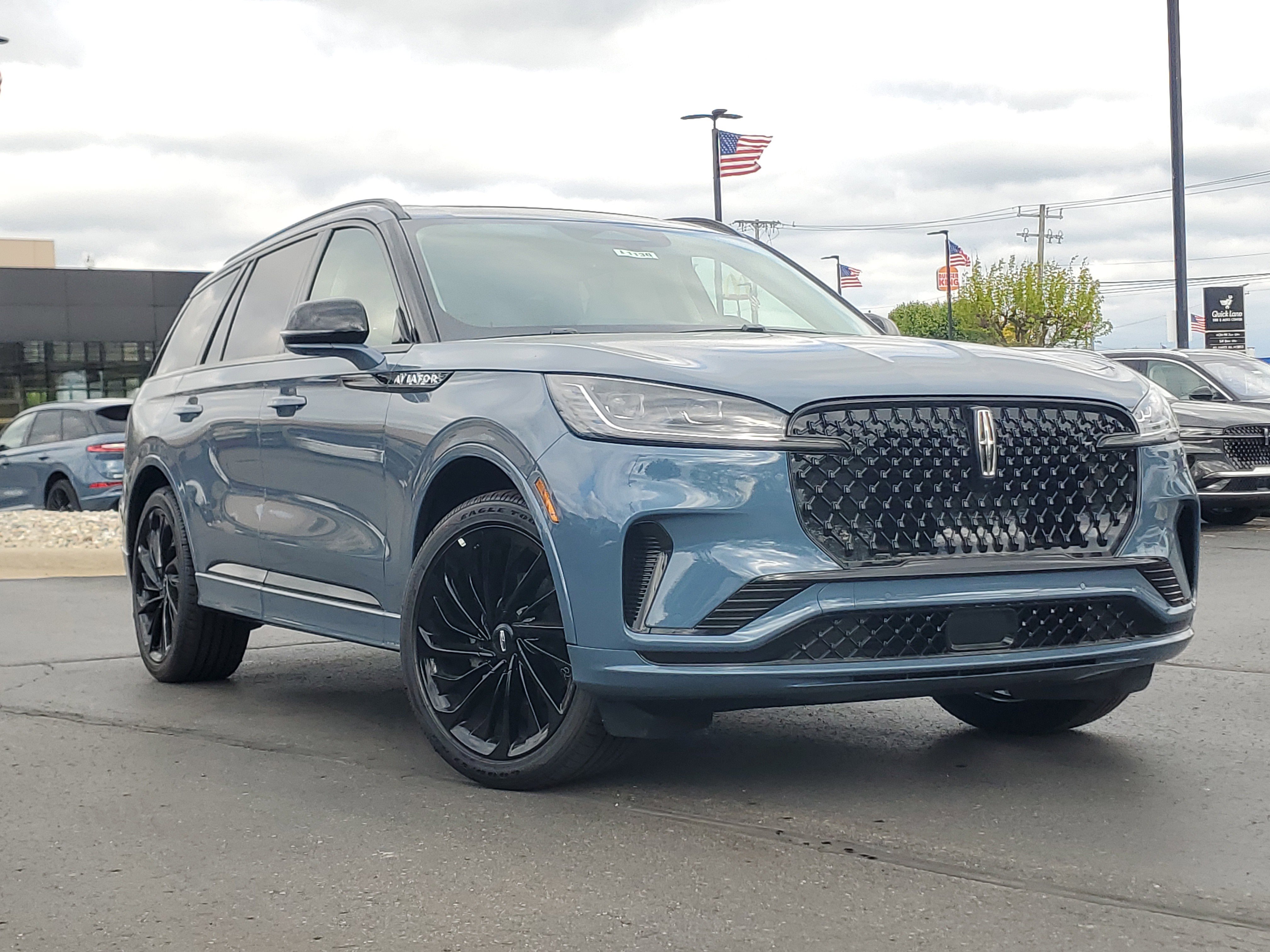 New 2026 Lincoln Aviator Reserve AWD/4WD image 1
