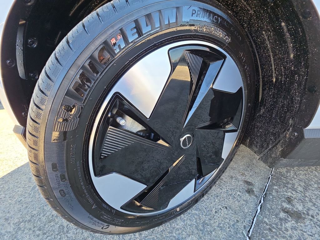 New 2026 Volvo EX30 Ultra w/ Protection Package Premier image 42