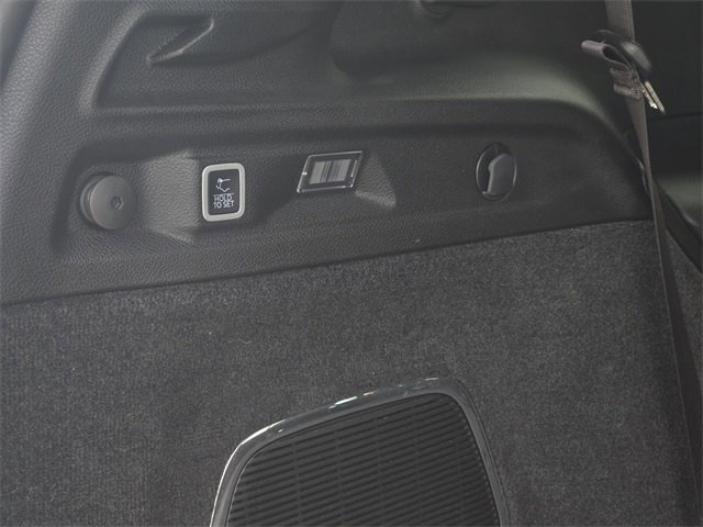 Used 2022 Jeep Grand Cherokee L Overland image 14