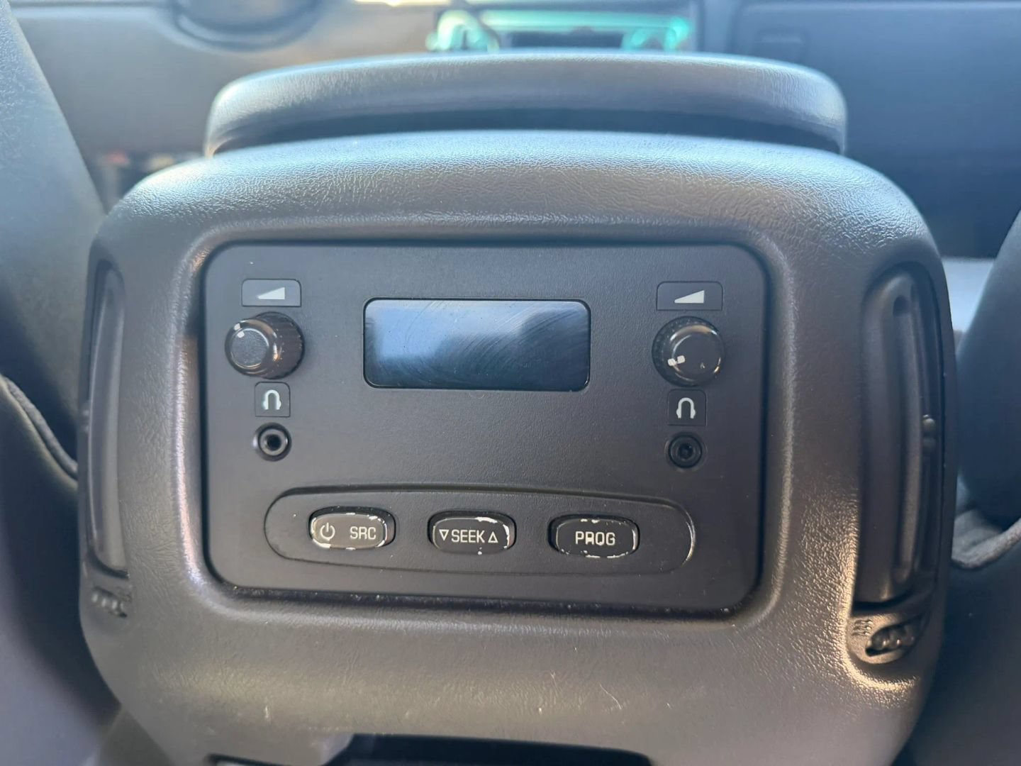 Used 2005 Chevrolet Silverado 2500 LT w/ Heavy-Duty Power Package AWD/4WD image 20