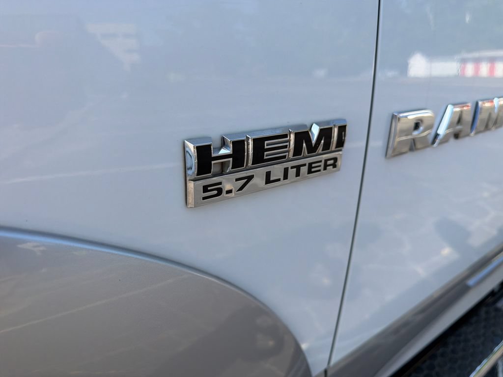 Used 2012 RAM 1500 Laramie AWD/4WD image 13