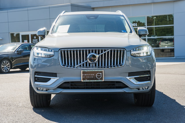 Certified 2025 Volvo XC90 B6 Plus w/ Protection Package Premier AWD/4WD image 2