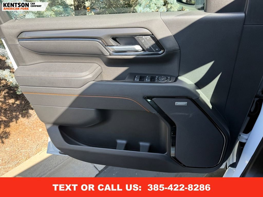Used 2025 GMC Sierra 2500 AT4 image 22