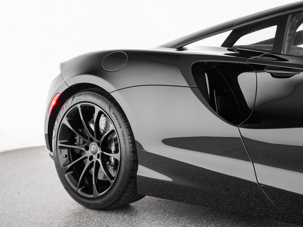 New 2026 McLaren Artura RWD image 38