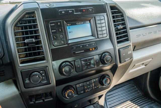 Used 2020 Ford F250 XL w/ Power Equipment Group image 27