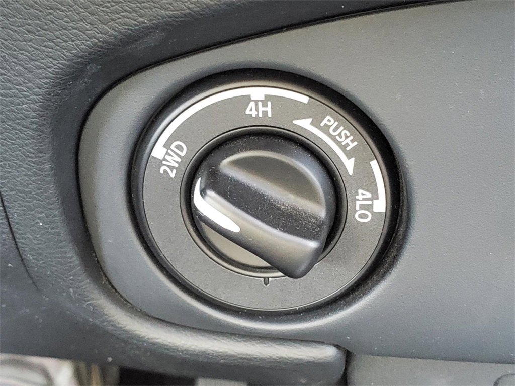 Certified 2024 Nissan Frontier S w/ Technology Package image 5