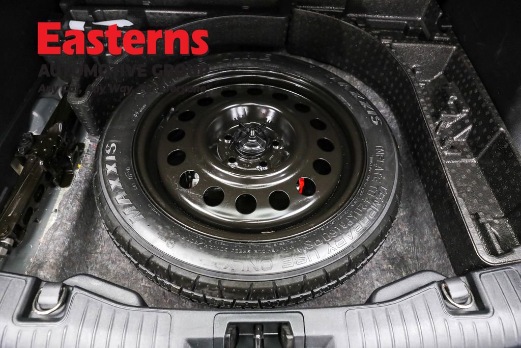 Used 2021 Ford Escape Titanium image 25