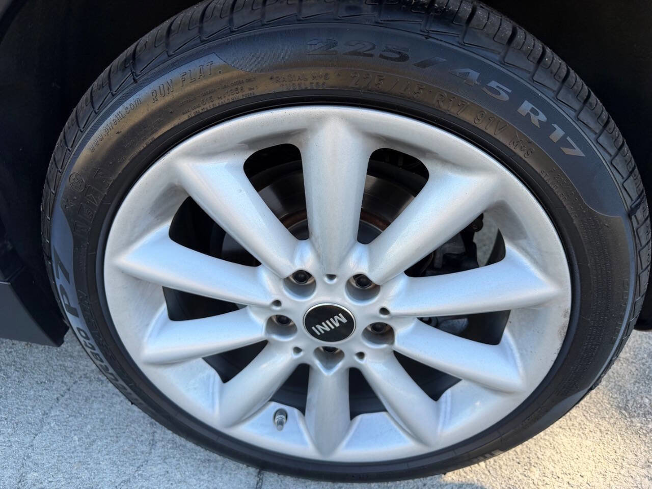 Used 2017 MINI Cooper Clubman S image 39