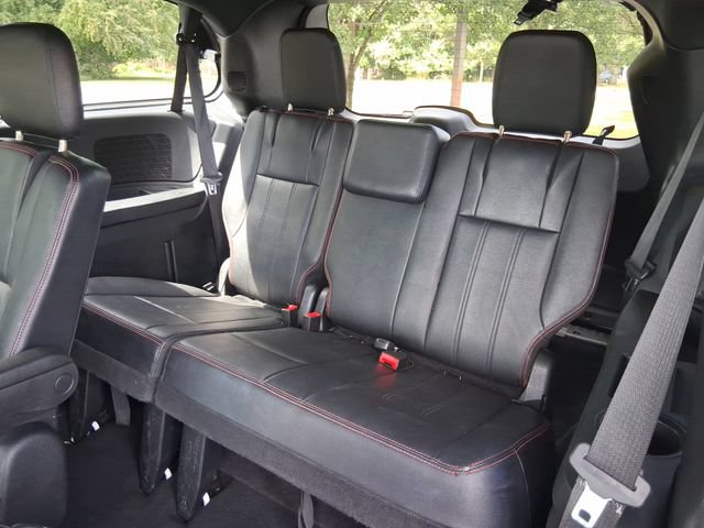 Used 2019 Dodge Grand Caravan GT FWD image 17