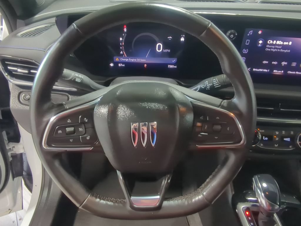 Used 2025 Buick Envista Sport Touring w/ Convenience I Package FWD image 28