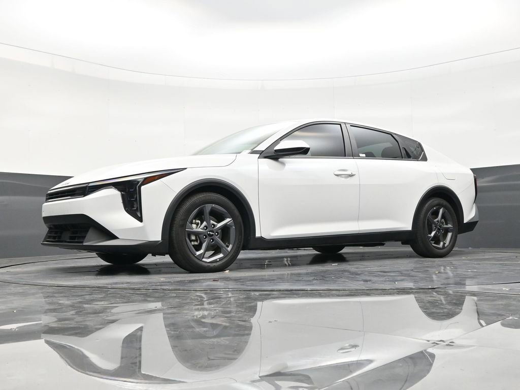 Used 2025 Kia K4 FWD image 20
