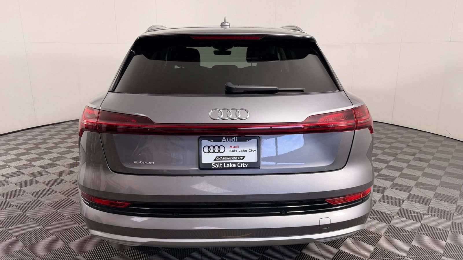 Used 2019 Audi e-tron Premium Plus AWD/4WD image 8